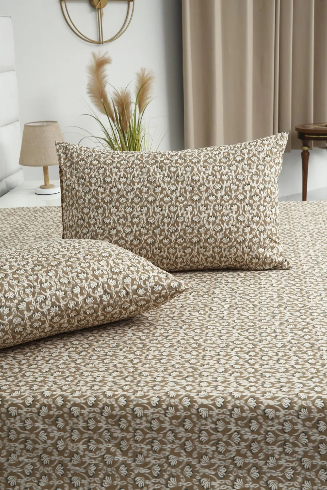 3 PCs Double Bed Sheet-Ecru Flowers - Image 4