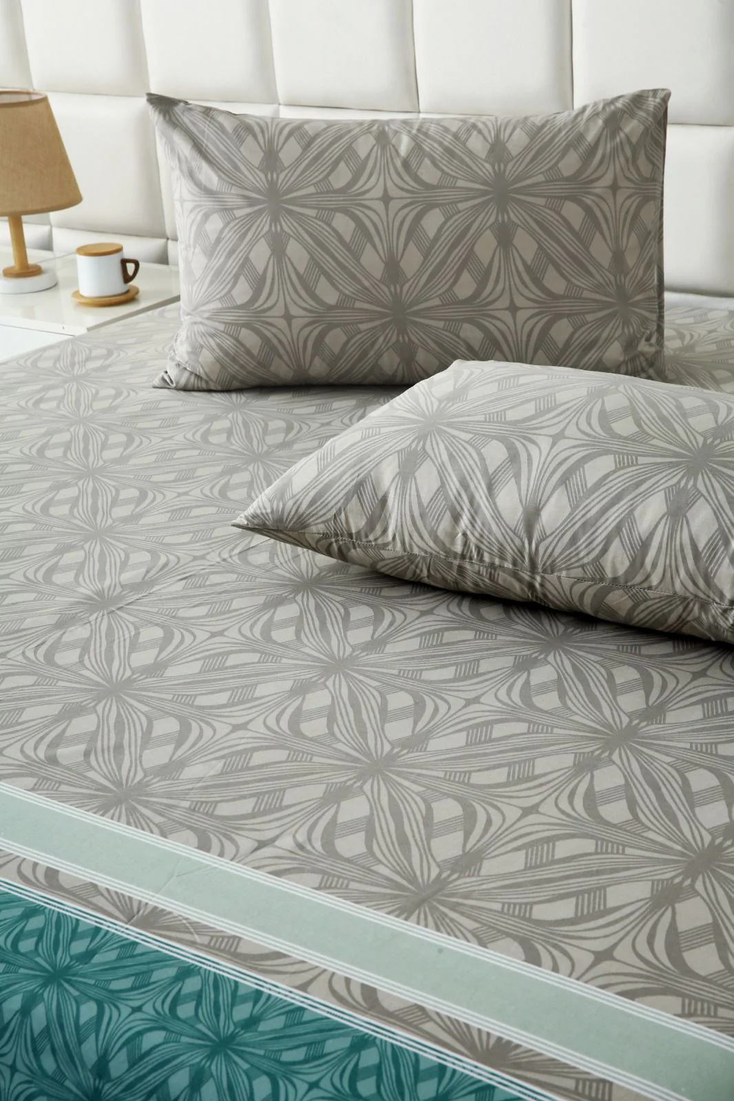 3 PCs Double Bed Sheet With Same Packing-Symmetric Floral - Image 6