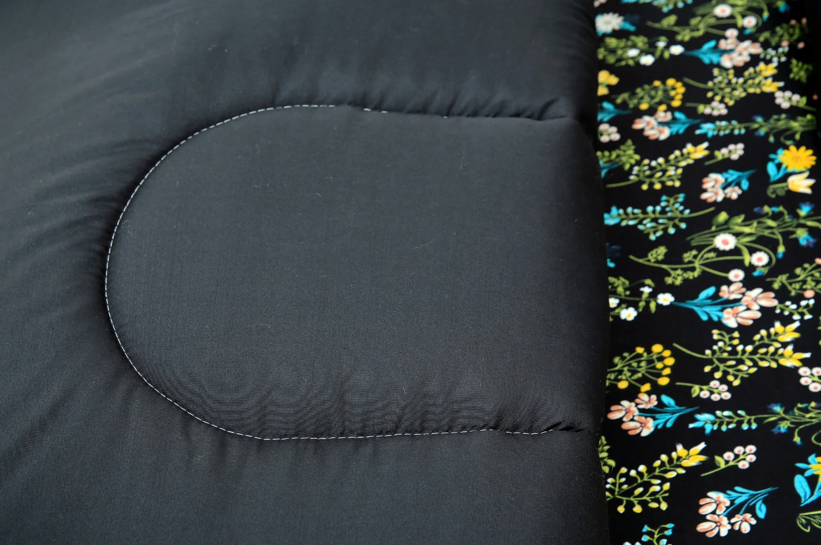 5 PCs Single Razai Set-Black Meadows - Image 6