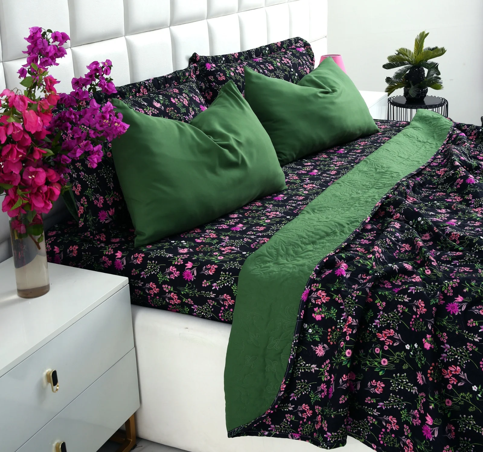 6 PCs Luxury Bed Spread Set-Crocus - Image 2