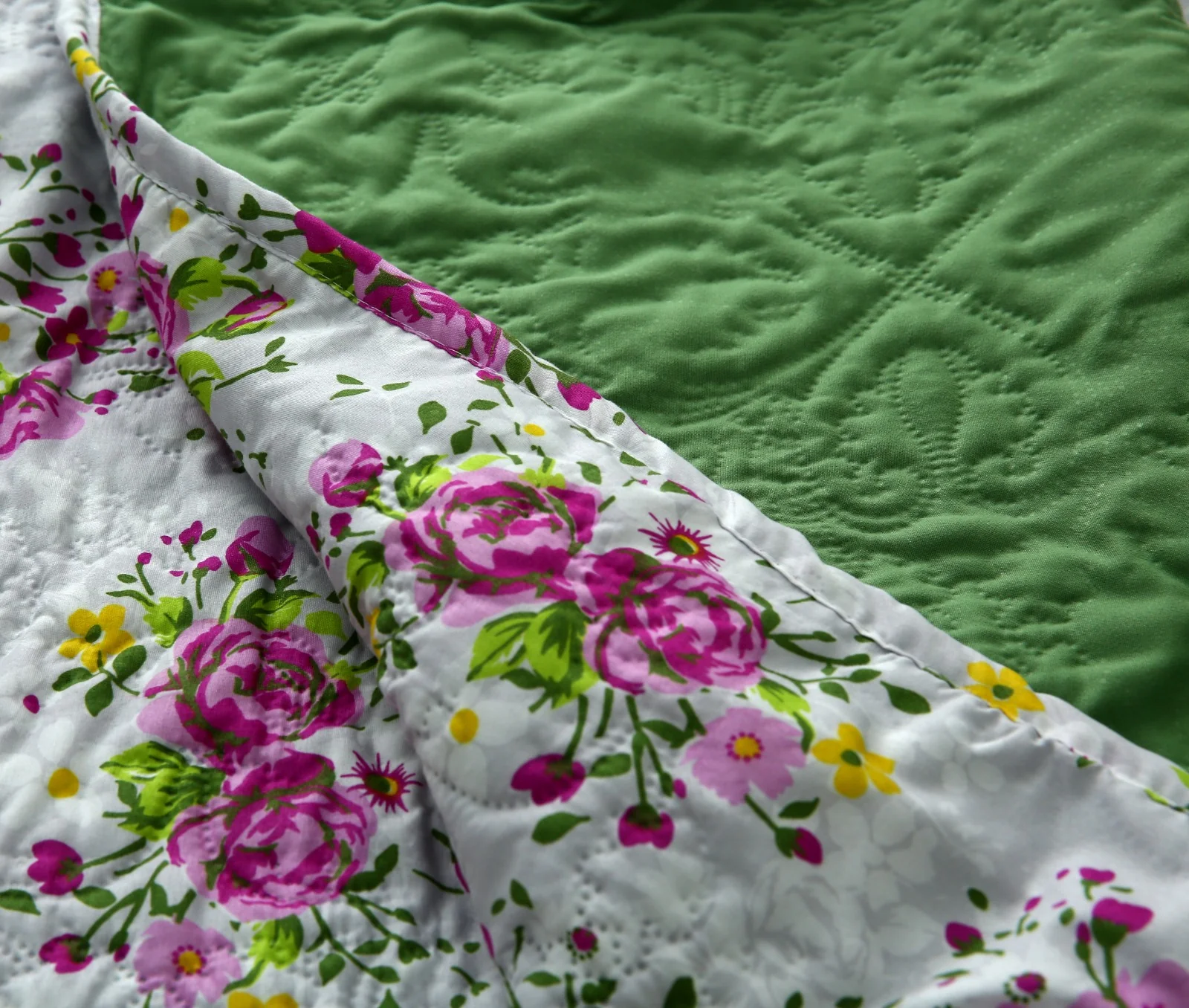 6 PCs Luxury Bed Spread Set-Sweet Pea - Image 7