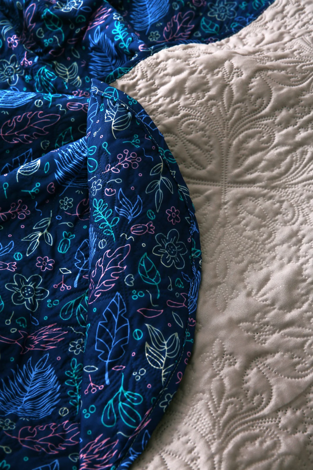6 PCs Printed Bed Spread Set-Blue Lilly - Image 13