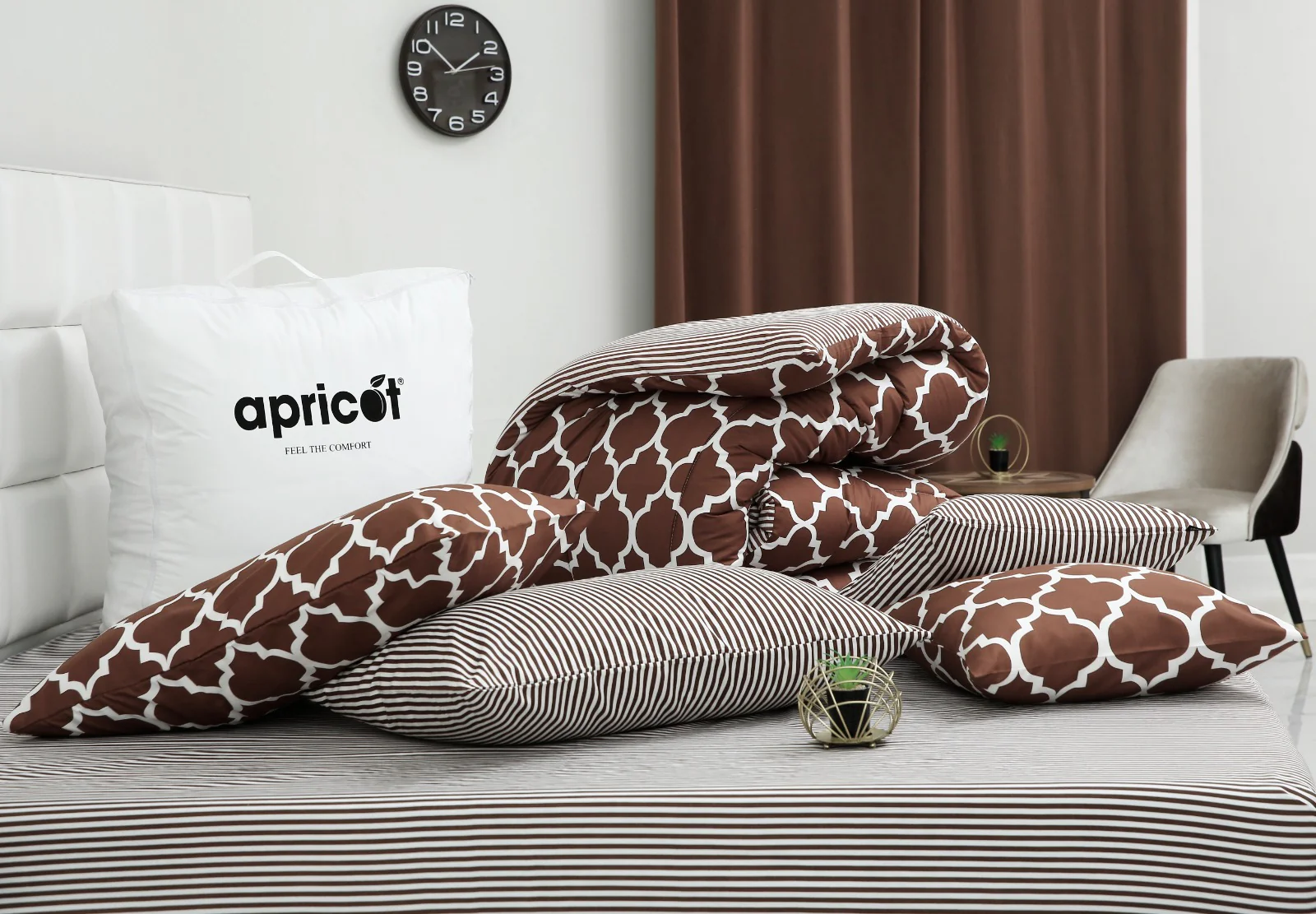 8 PCs Winter Comforter Set-Brown Geometric - Image 10