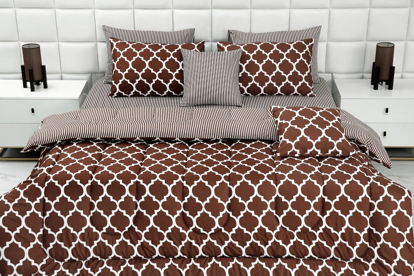 8 PCs Winter Comforter Set-Brown Geometric - Image 4