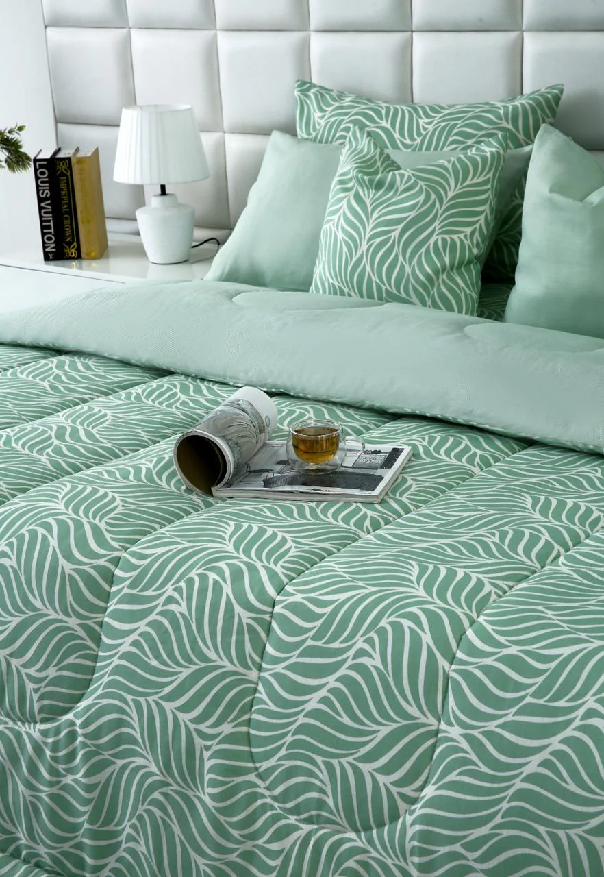 8 PCs Winter Razai Set-Leafy Spiral - Image 9