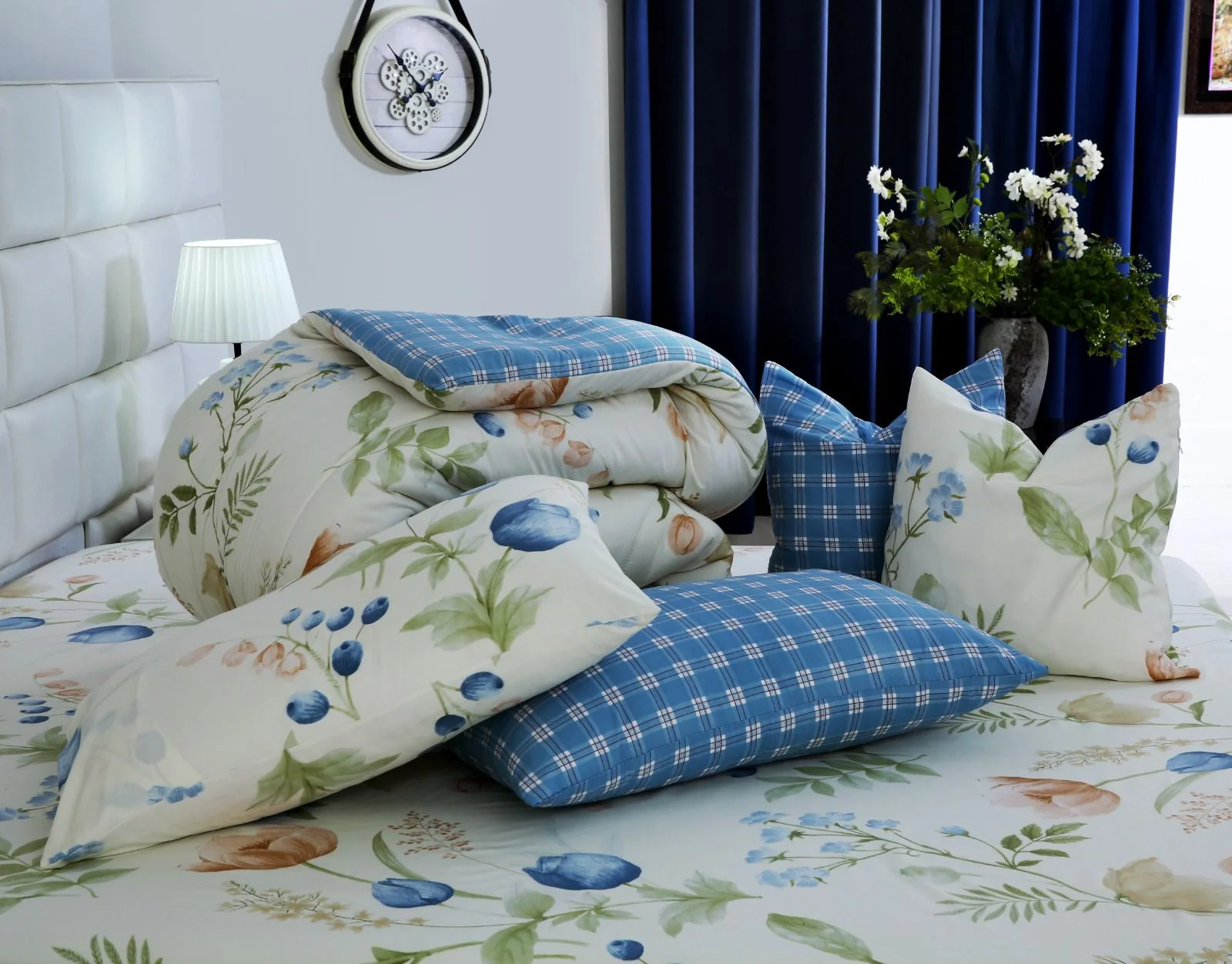 8 PCs Winter Razai Set-Water Lily - Image 13