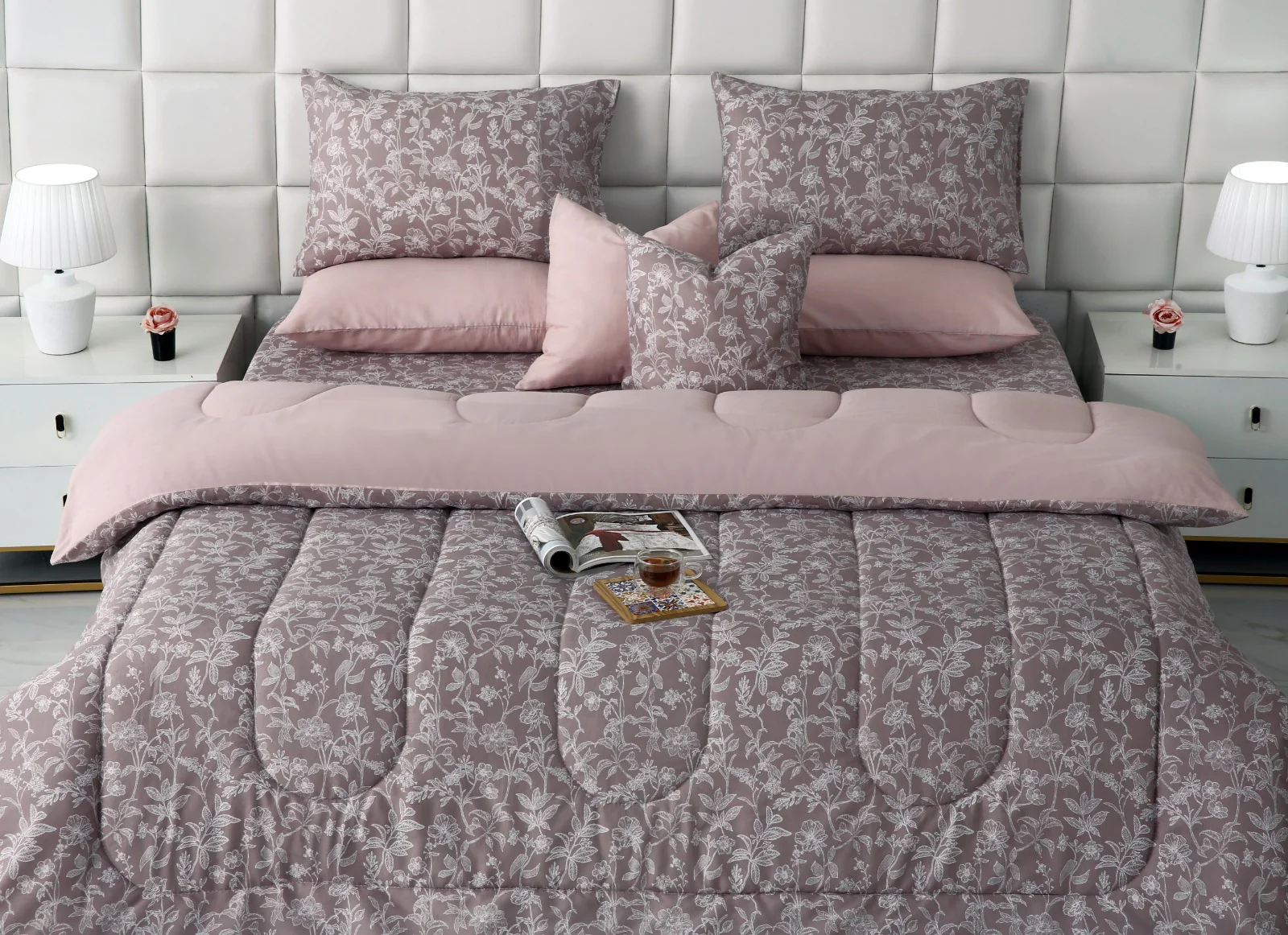 8 PCs Winter Razai Set-White Peonies - Image 4