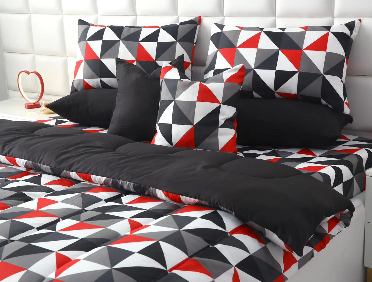 8 PCs Winter Razai Set-Abstract Geometric(With Black Reverse) - Image 11
