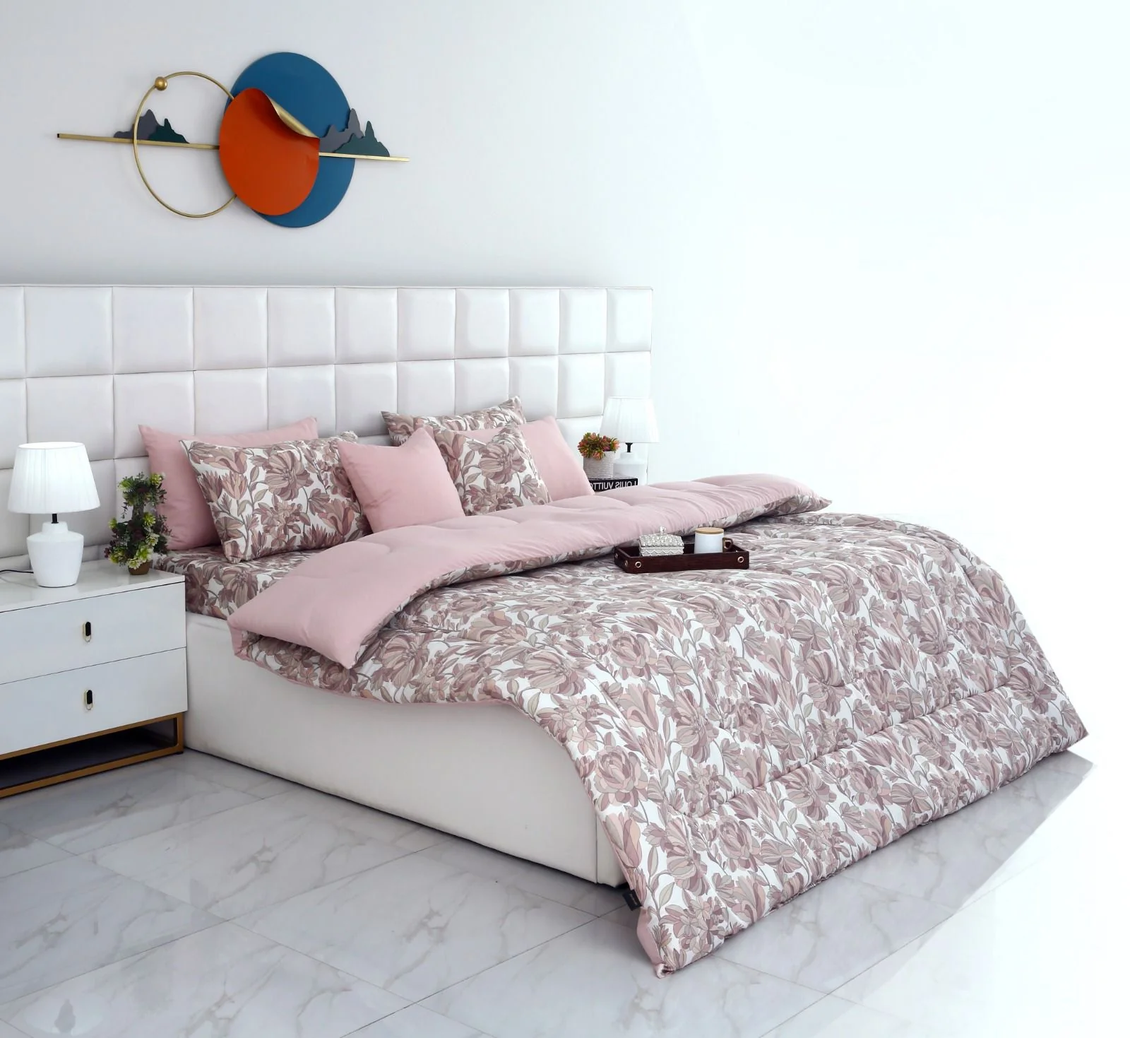 8 PCs Winter Razai Set-Buds Floral(With Pastel Pink Reverse)