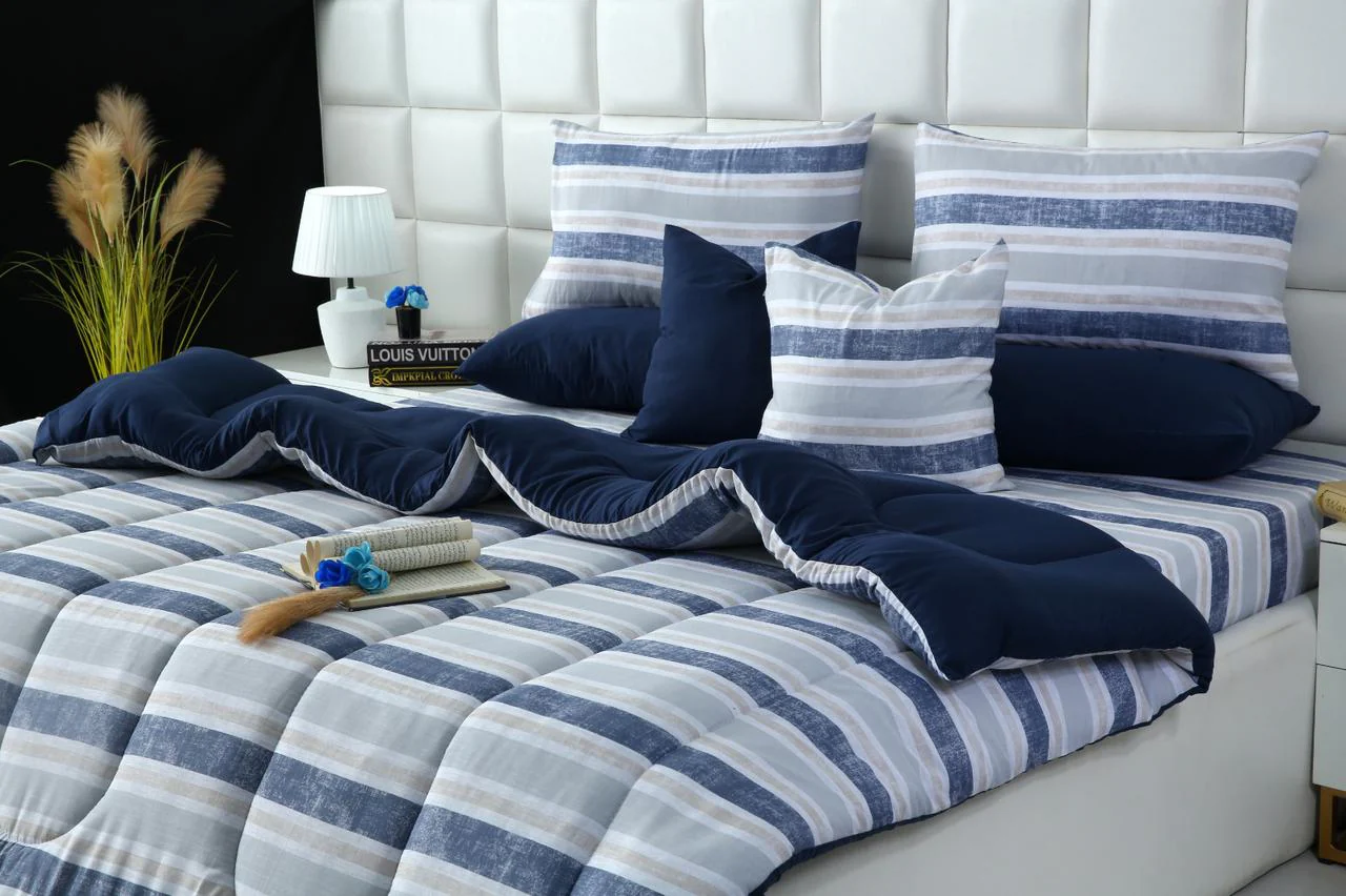 8 PCs Winter Razai Set-Chase Stripe - Image 13