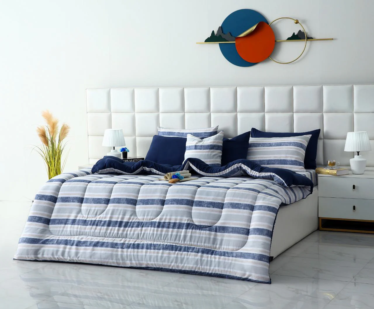 8 PCs Winter Razai Set-Chase Stripe - Image 2