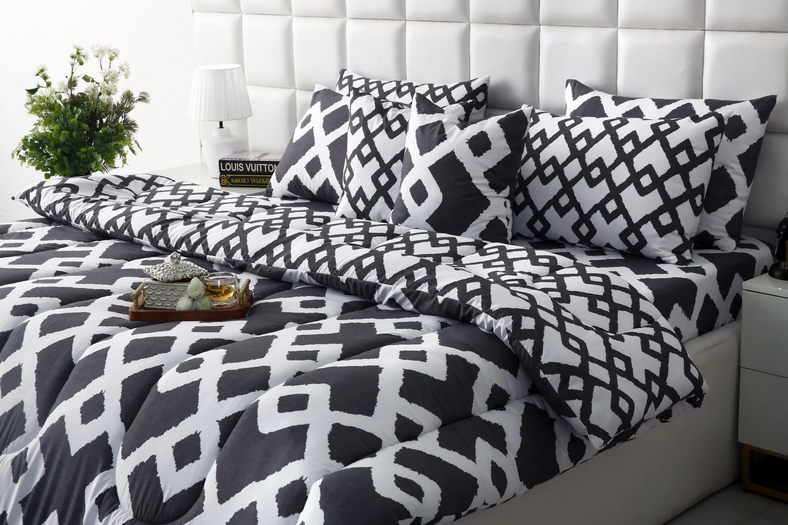 8 PCs Winter Razai Set-Grey Diamond - Image 11