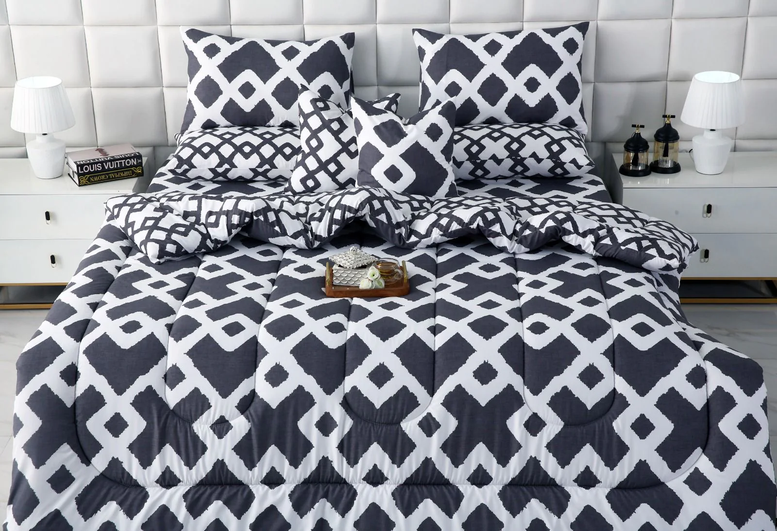 8 PCs Winter Razai Set-Grey Diamond - Image 7