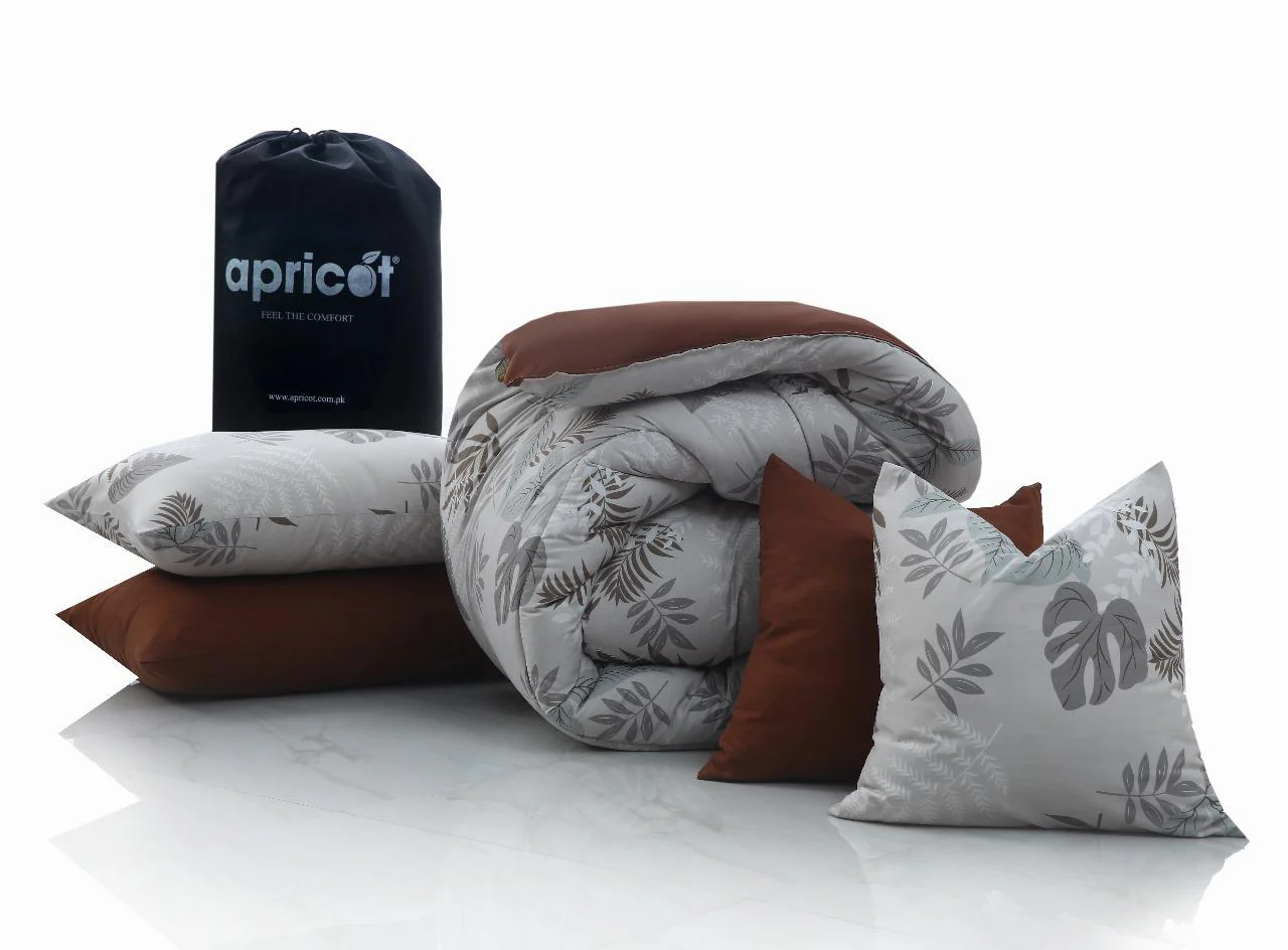 8 PCs Winter Razai Set-Leaf Style(With Brown Reverse) - Image 13