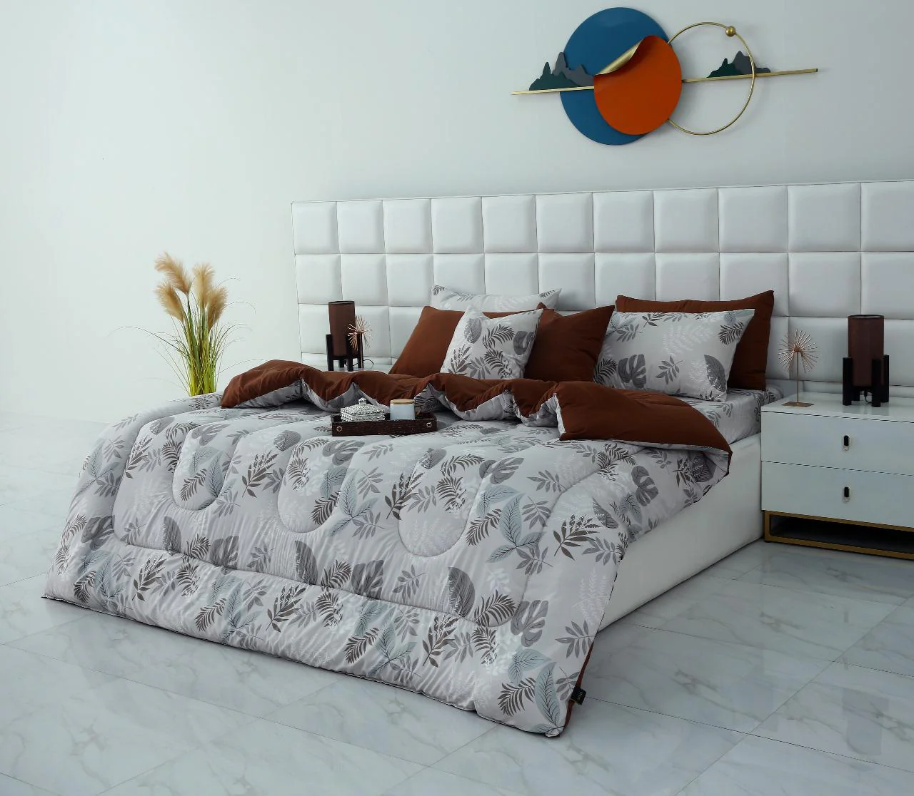 8 PCs Winter Razai Set-Leaf Style(With Brown Reverse) - Image 2