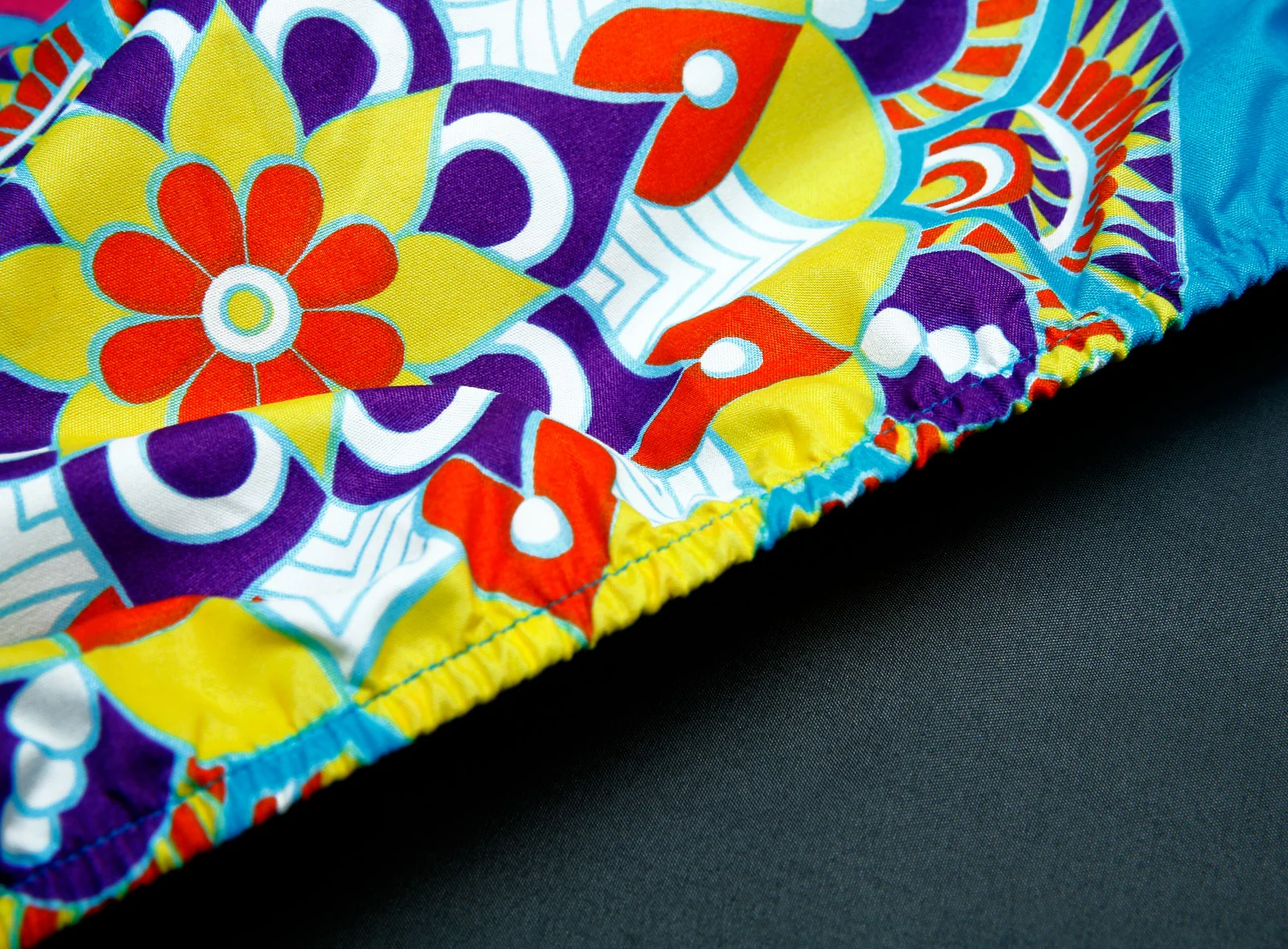 Fitted Bed Sheet-Multi Flowers - Image 3