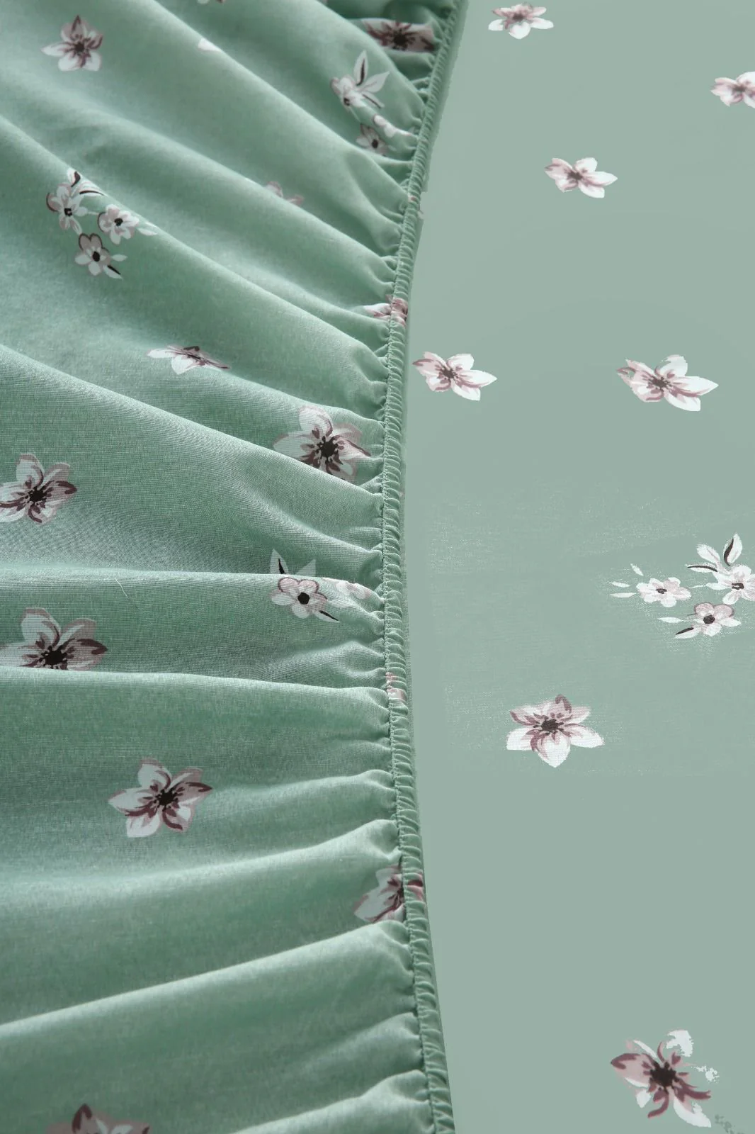 Fitted Bed Sheet-Mint Jazmin - Image 2