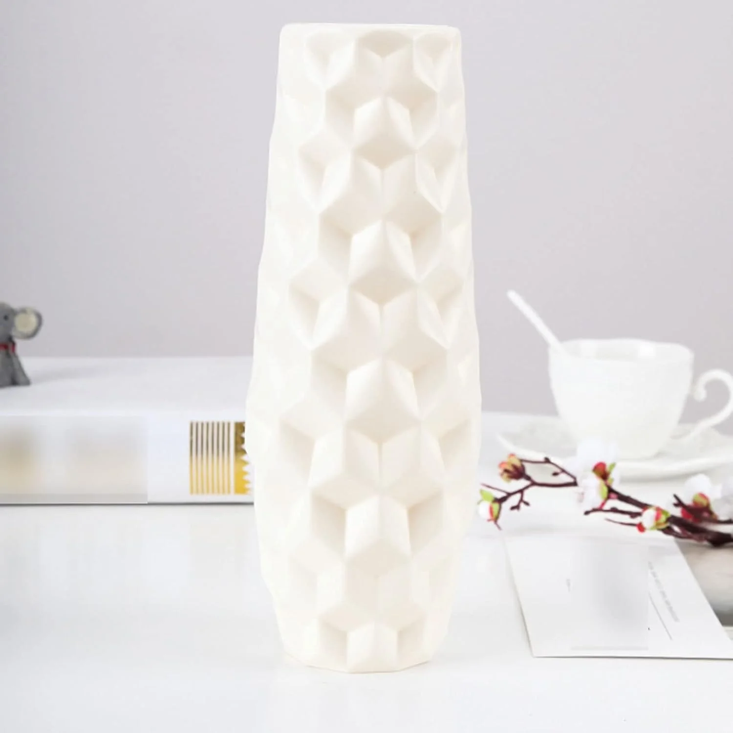 Large Nordic Plastic Flower Vase (SA2510-102) - Image 4