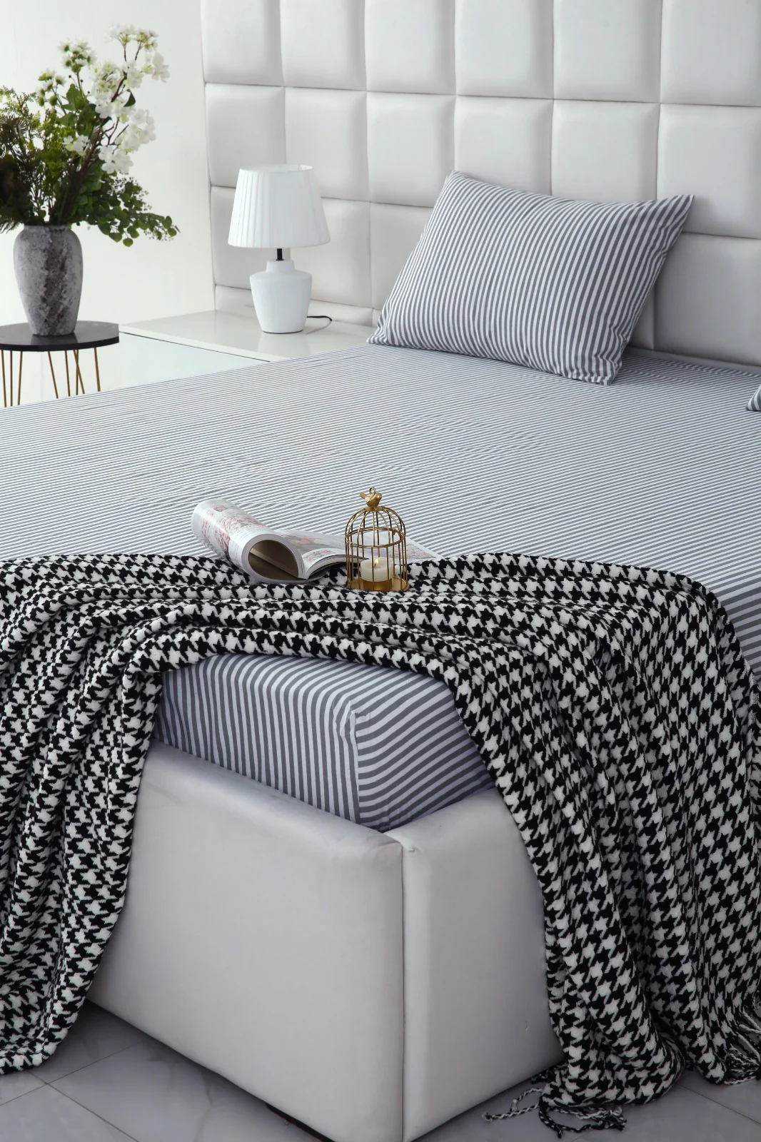 Zipper Mattress Cover Printed-Grey Stripes - Image 8